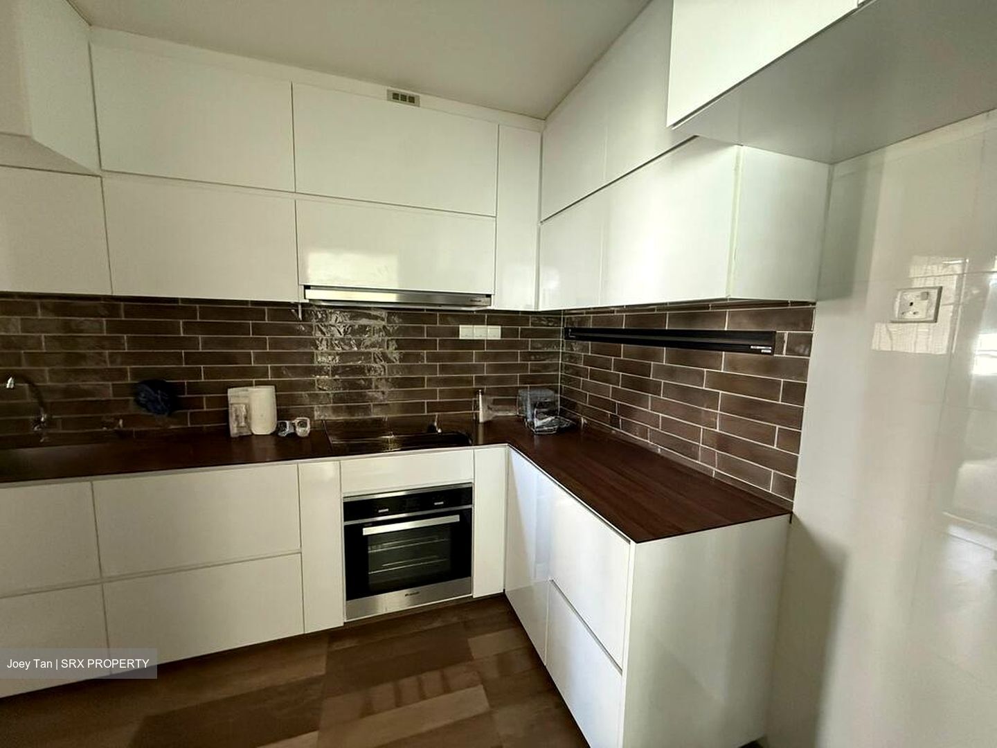 Melville Park (D18), Condominium #523700831